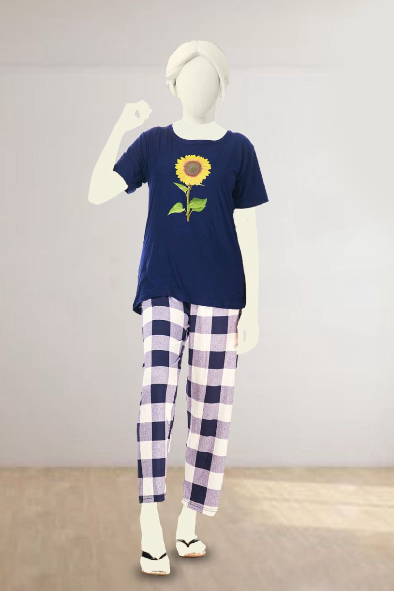 Elegant Ladies Night Suit