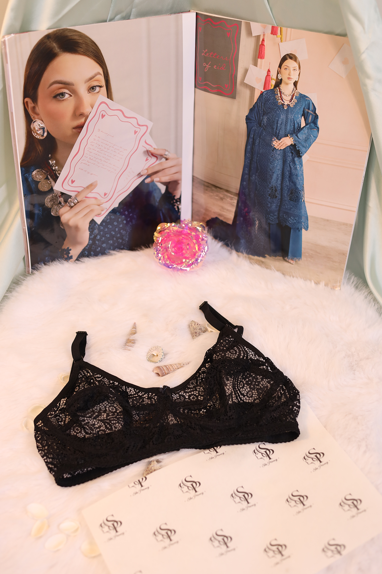 Floral Lace Net Strappy Bra with Adjustable Straps - 0074